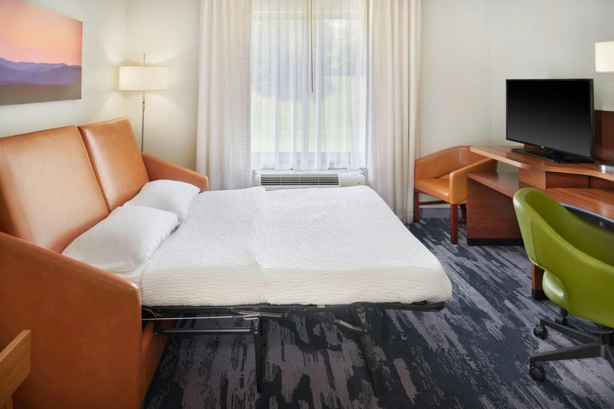 Fairfield & By Marriott Reading Hotel