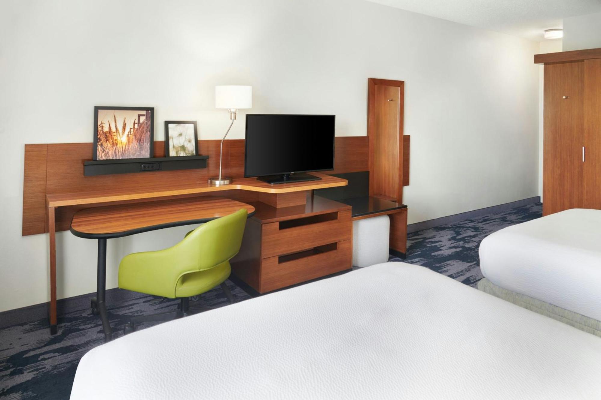 Hotel Fairfield & By Marriott Reading
