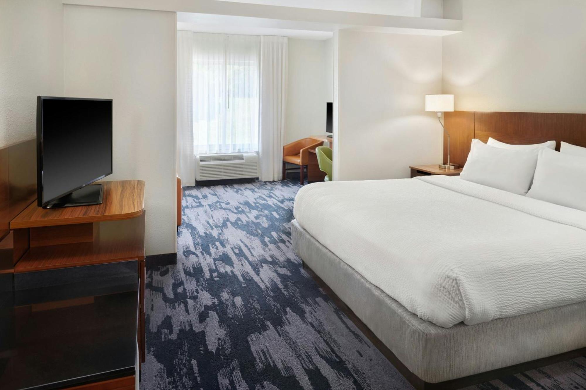 Hotel Fairfield & By Marriott Reading 3*