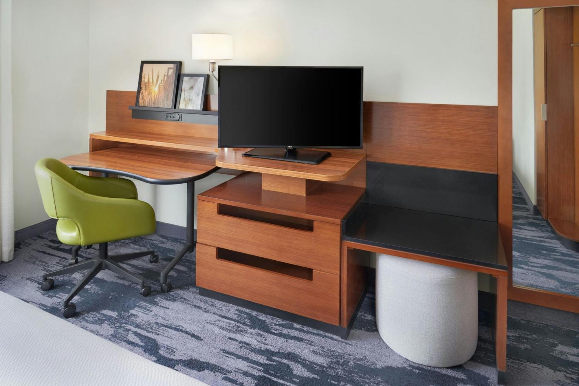Hotel Fairfield & By Marriott Reading 3*