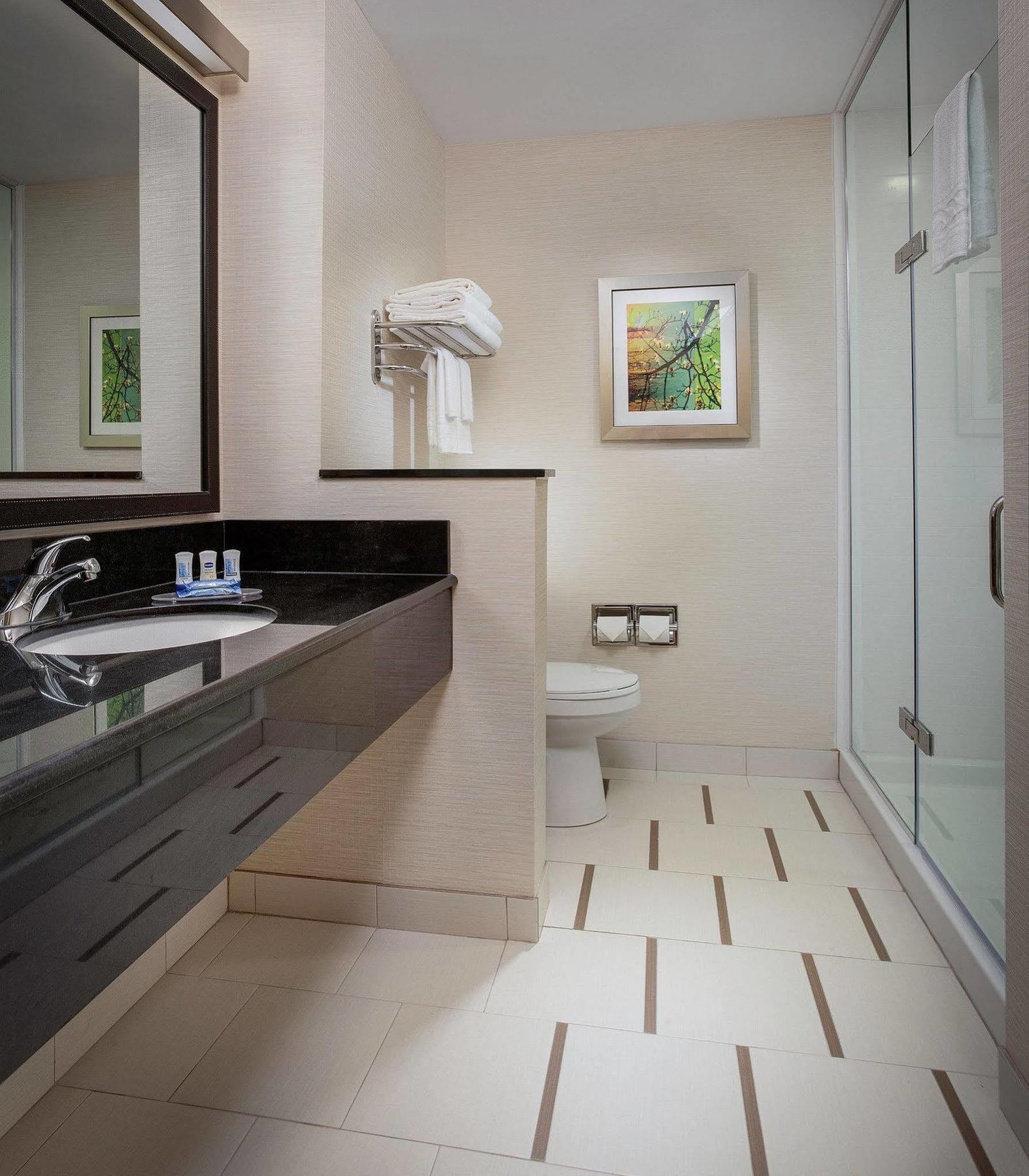 Hotel Fairfield & By Marriott Reading 3*
