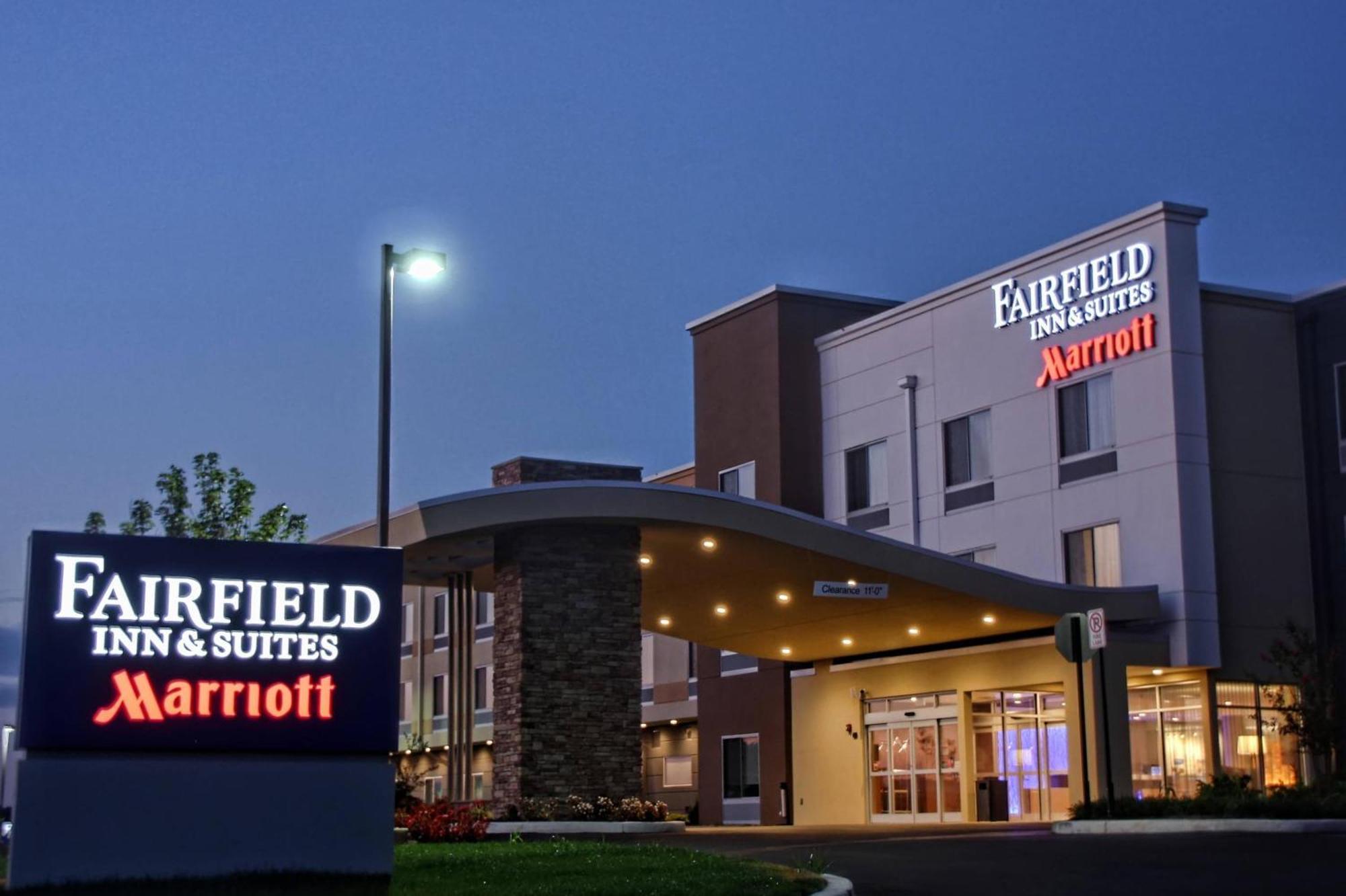 Fairfield & By Marriott Reading Hotel